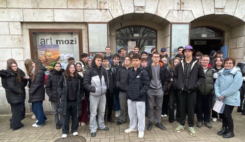 Nyelvtanulás élményeken keresztül 