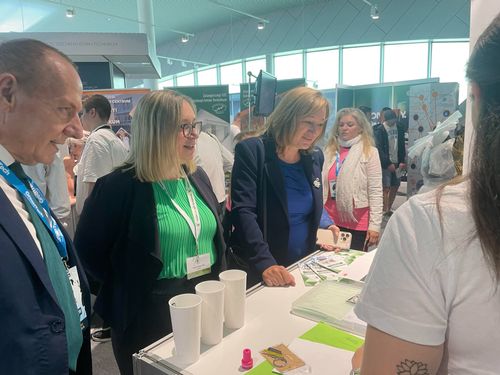 Magyar Zita stand.jpg